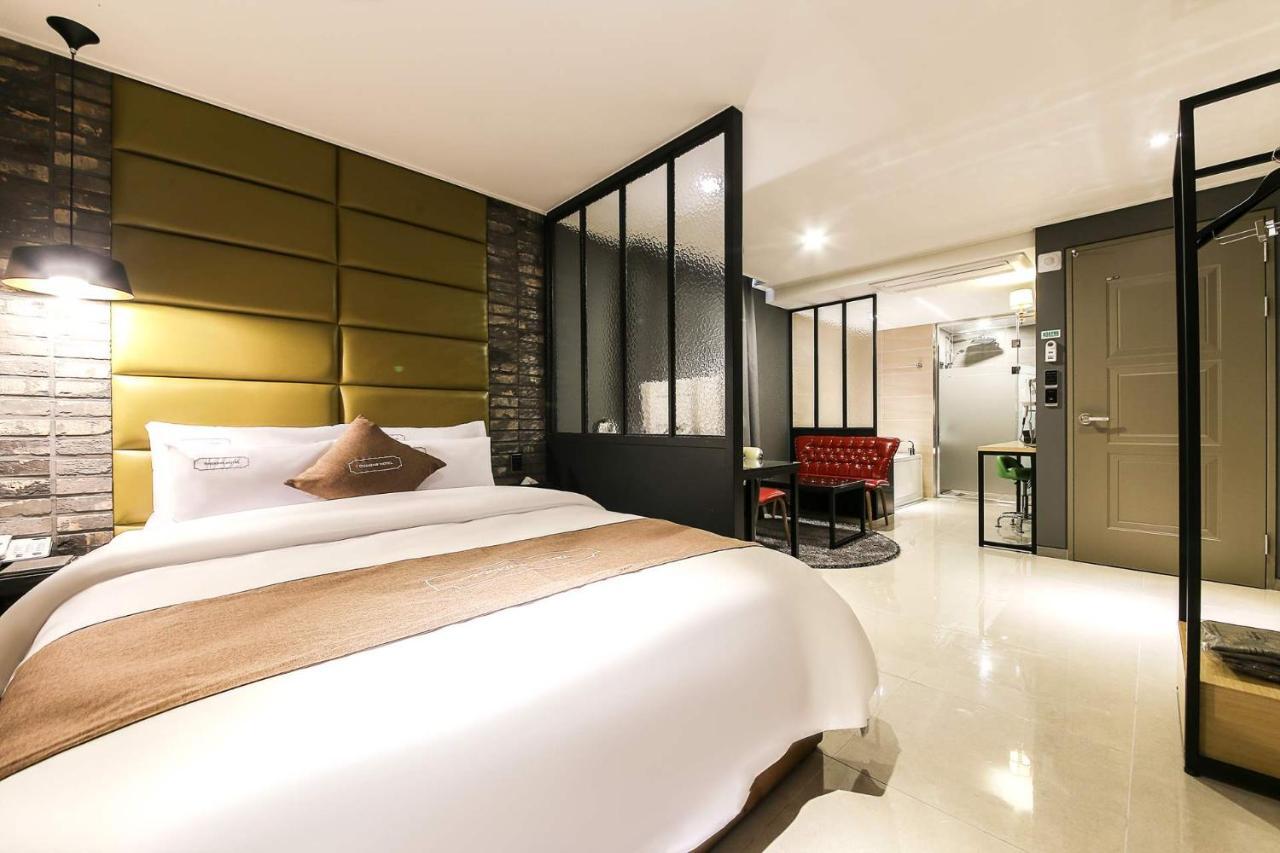 Docking Hotel Gimpo Buitenkant foto